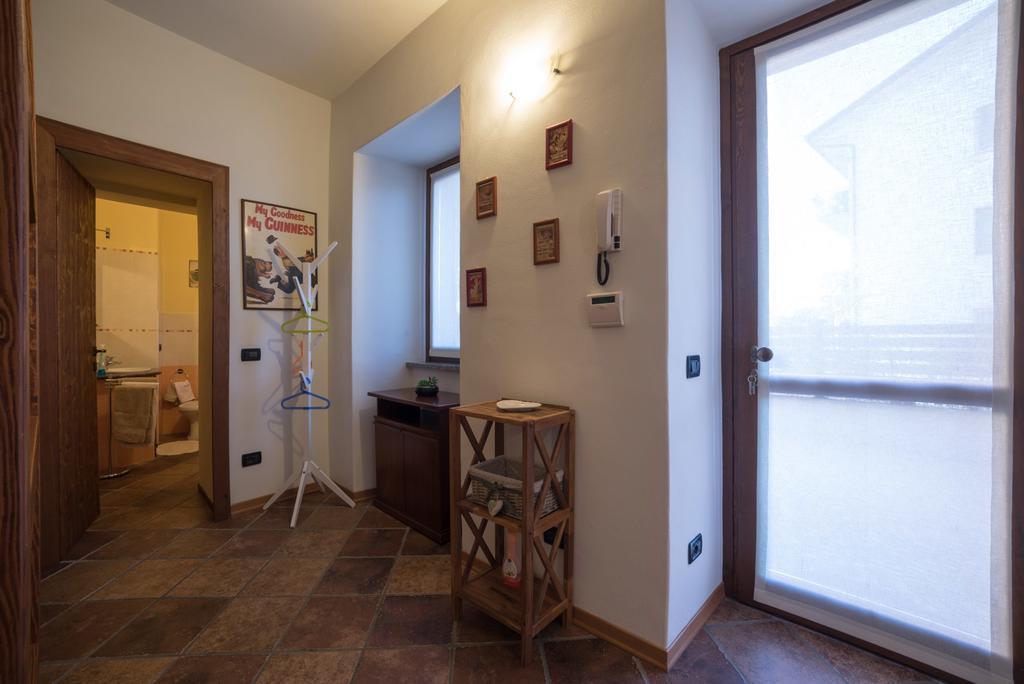 Casa Corte Alla Rocca Arona Exterior photo